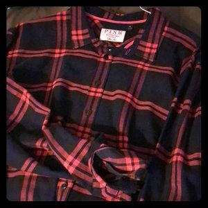 Thomas Pink flannel long sleeve button down